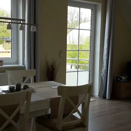 Апартаменты Am Pool Und 7 Neu Barendorf (Mecklenburg-Vorpommern)